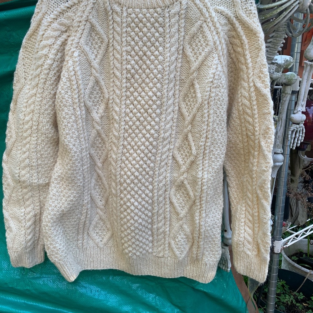 Hand knit sweater england 44